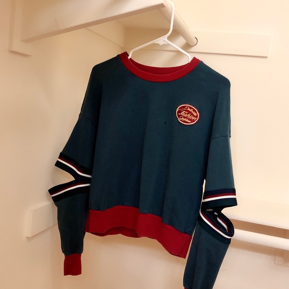 pullover - Picture 1 of 5